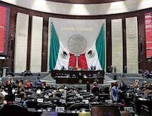 SUPREMACÍA CONSTITUCIONAL: SIN CAMBIOS, MORENA Y ALIADOS AVALAN REFORMA; PASA A CONGRESOS ESTATALES