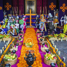 OFRENDAS: PUENTES ENTRE EL MUNDO DE LOS VIVOS Y LOS MUERTOS