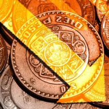 VICTORIA DE TRUMP HUNDE EL PESO MEXICANO
