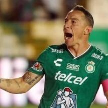 ANDRÉS GUARDADO SE RETIRA TRAS 19 AÑOS DE GLORIA EN EL FÚTBOL