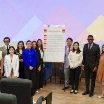 PACTO GLOBAL POR LAS FAMILIAS: COMPROMISO CONTRA LAS TRES POBREZAS