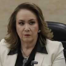 CASO YASMÍN ESQUIVEL: UN JUICIO QUE PONE EN DUDA LA AUTONOMÍA DE LA UNAM