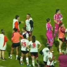 RACISTAS: JUGADORAS DE RIVER PLATE FEMENINO HACEN GESTOS DE MONO A INTEGRANTES DE GREMIO.