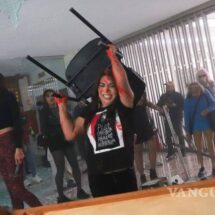 ACTIVISTA NATALIA LANE LIDERA PROTESTA CONTRA LA IMPUNIDAD EN CRÍMENES TRANS