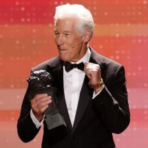 RICHARD GERE CRITICA A TRUMP Y LLAMA A LA UNIDAD EN LOS GOYA 2025