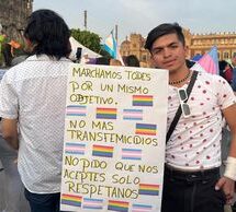 VOCES TRANS TOMAN EL ZÓCALO: EXIGEN SALUD, EMPLEO Y FIN AL ODIO