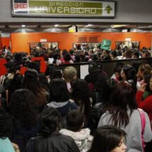 ALERTA EN EL METRO: 20 VÍCTIMAS DE “PINCHAZOS” EN TRANSPORTE PÚBLICO
