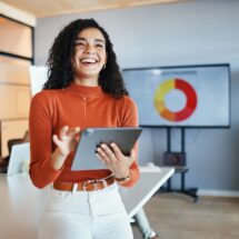 ¿ES POSIBLE CRECER PROFESIONALMENTE SIN CAMBIAR DE EMPLEO?