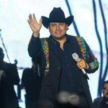 DE BROOKLYN AL VETO: TIGRES DEL NORTE HONRADOS, JULIÓN ÁLVAREZ SIN VISA
