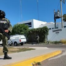 HALLAN 20 CUERPOS EN CULIACÁN; 4 EN UN PUENTE Y 16 EN UNA CAMIONETA
