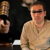 APLAZAN AUDIENCIA DE OVIDIO; JULIO CÉSAR CHÁVEZ JR NO APARECE