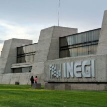 3 de cada 10 mexicanos vivió en pobreza en 2024; el indicador bajó 17.7% en dos años