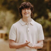 ChatGPT “ayudó activamente” en suicidio de un adolescente: padres demandan a OpenAI