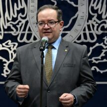 “Cerrarle el paso a la violencia”: Lomelí ordena revisión urgente de protocolos de seguridad en toda la UNAM tras el ataque en CCH Sur