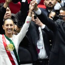 Sheinbaum supera a AMLO en aprobación tras su primer año