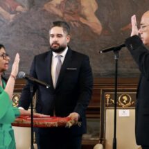 Delcy Rodríguez jura como presidenta encargada de Venezuela tras la captura de Maduro