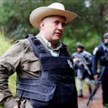 Detienen a director de relaciones públicas de Uruapan por presunto vínculo con el asesinato del alcalde Carlos Manzo