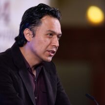 Detectan aviadores en oficina de Marx Arriaga en la SEP: Denuncian red de corrupción y moches