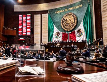 Morena impulsa reforma electoral pese a tensiones en coalición
