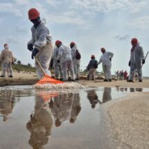 Grupo Interinstitucional reporta más de 740 toneladas de hidrocarburo retiradas en operativo de saneamiento del Golfo de México