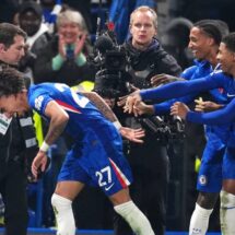 Manchester City vs Real Madrid y Chelsea vs PSG definen pases en Champions; Juárez defiende gesto polémico