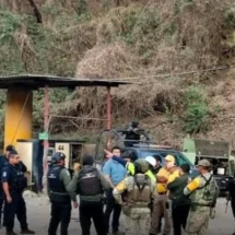 Localizan con vida a cuatro mineros atrapados tras derrumbe en El Rosario, Sinaloa