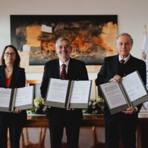 Firman SRE y El Colegio de México convenio para fortalecer formación del Servicio Exterior