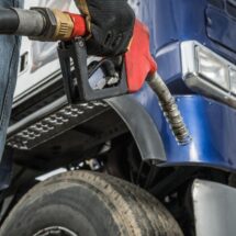 Impacta conflicto en Medio Oriente precios de combustibles mientras inicia revisión del T-MEC