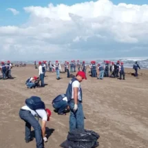 Pemex atribuye a emisiones naturales derrame en el Golfo; ASEA presenta denuncia penal