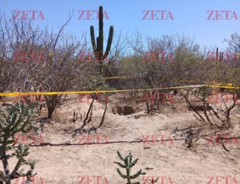 Familiares de desaparecido bloquean aeropuerto de Los Cabos tras hallazgo de fosas en BCS