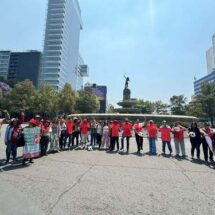 CNTE mantiene bloqueo en Reforma y exige diálogo directo con Sheinbaum tras paro de 72 horas