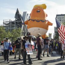 Más de 80 detenidos en protestas ‘No Kings’ contra Trump en cuatro ciudades de EE.UU.
