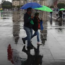 Difunden imágenes de nieve en el Ajusco; CDMX mantuvo Alerta Amarilla por lluvias y granizo
