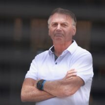 Jair Bolsonaro sale del hospital para cumplir prisión domiciliaria en Brasilia