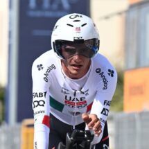 Pogacar gana la Milan-San Remo 2026 con ayuda decisiva del mexicano Isaac del Toro