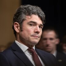 Director antiterrorista de EE.UU. renuncia por guerra contra Irán