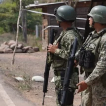Marina destruye narcolaboratorio en Sinaloa; asegura 600 kg de metanfetamina