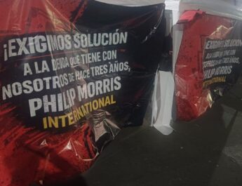Protesta en Iztacalco denuncia adeudo millonario de Philip Morris y presunto hostigamiento policial