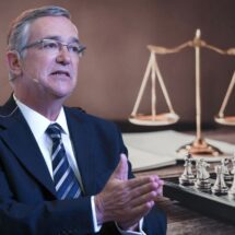 SCJN avala facultad de la UIF para bloquear cuentas sin orden judicial previa