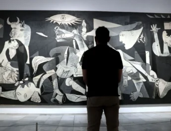 Habitantes de Petatlán retienen a ocho marinos tras presunta agresión a dos jóvenes