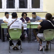 JNE de Perú extiende votación al lunes por falta de material electoral en Lima y EE.UU.