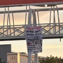 Reportan narcomanta contra alcaldesa en La Paz, hallan cuerpo en Mexicali y sentencian a menores por asesinato en Sonora