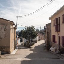 Regreso de Savannah Guthrie a TV y ovación a Juan Carlos I en Sevilla encabezan notas de sociedad