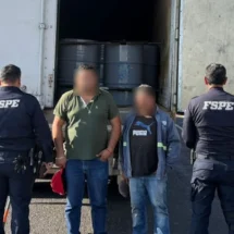 Reportan columna de humo en refinería de Salina Cruz y aseguran hidrocarburo en Tamaulipas y Guanajuato