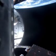 Astronautas de Artemis II orbitan la Tierra y resuelven falla en inodoro tras despegue