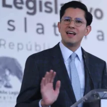 Senado ratifica a Roberto Velasco como canciller; descarta intervención de EU en México