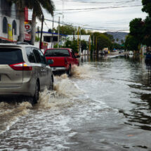 Atienden autoridades de La Laguna obras, transporte y contingencias tras lluvias