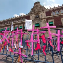 Analiza Sheinbaum retroactividad en feminicidio; presenta Brugada estrategia contra extorsión en CDMX