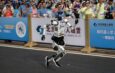 Robots autónomos superan a humanos en medio maratón de Pekín
