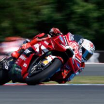Marc Márquez gana el Gran Premio de la República Checa y recorta distancia en el campeonato